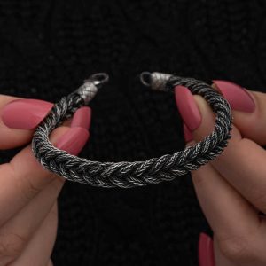 Alternative view of Gümüş Kazaziye Örgü Bileklik