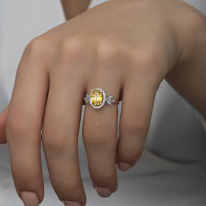 Alternative view of Gümüş Sarı Oval Taşlı Kadın Yüzük