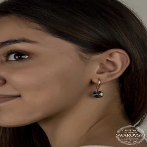 Alternative view of Swarovski Crystal Taşlı Gümüş Yeşil Taşlı Yuvarlak Sallantılı Kadın Küpe