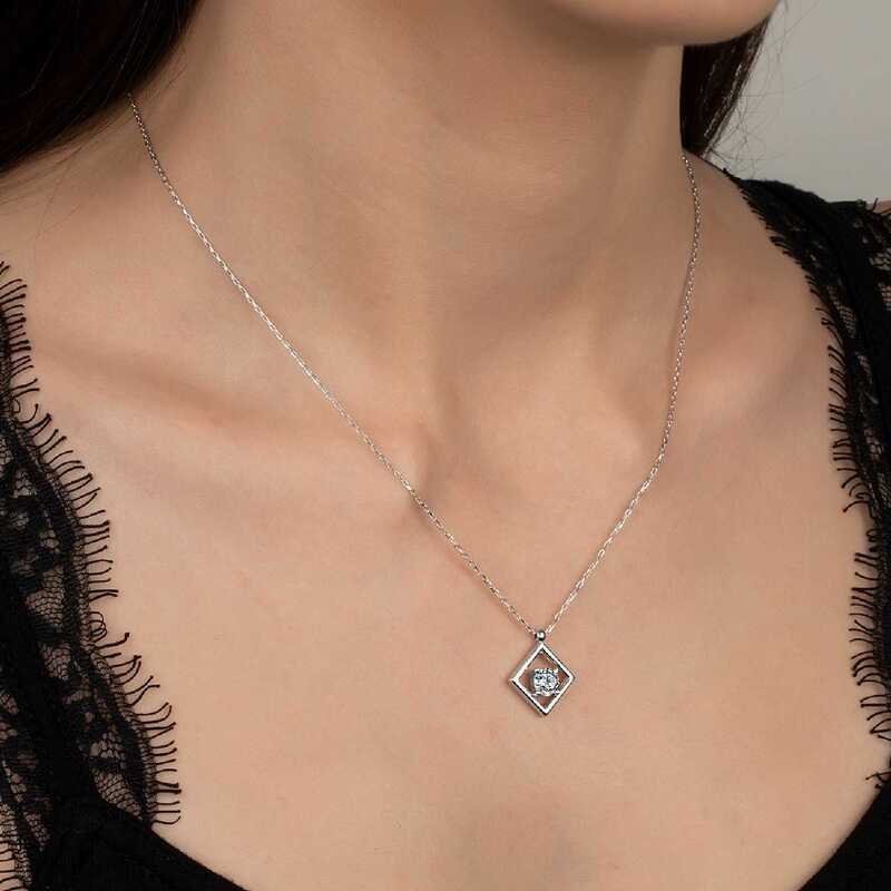 Swarovski Taşlı Gümüş Dörtgen Bayan Kolye - Görsel 2
