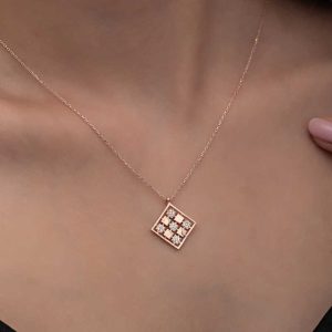 Alternative view of Gümüş Rose Dörtgen Zirkon Taşlı Kadın Kolye