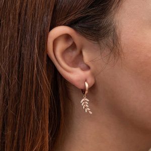 Alternative view of Gümüş Rose Sallantılı Başak Kadın Küpe