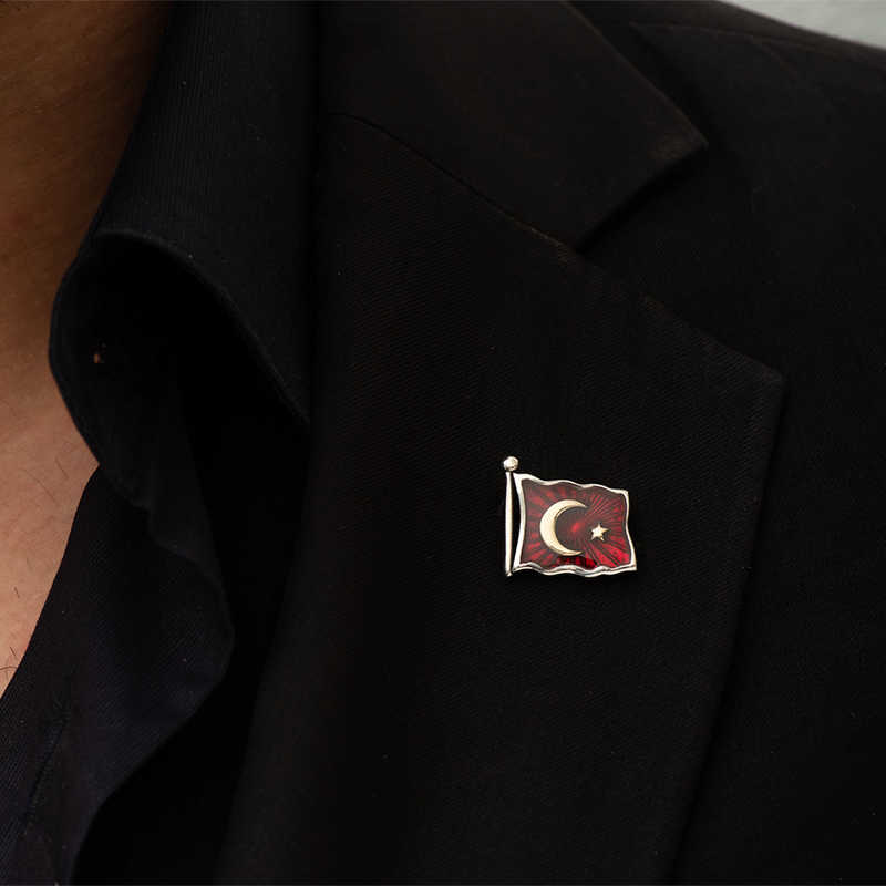 Gümüş Türk Bayrağı Rozet - Görsel 2