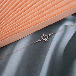 Alternative view of Gümüş Rose Beyaz Çiçek Kadın Bileklik