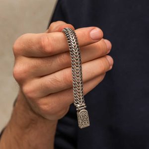 Gümüş Oksitli İşlemeli Erkek Bileklik